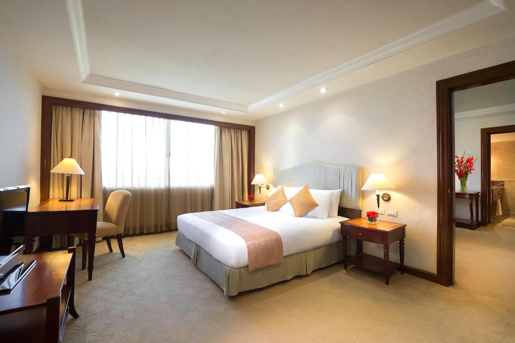Marco Polo Plaza Cebu Hotel Exterior foto A bedroom at the hotel